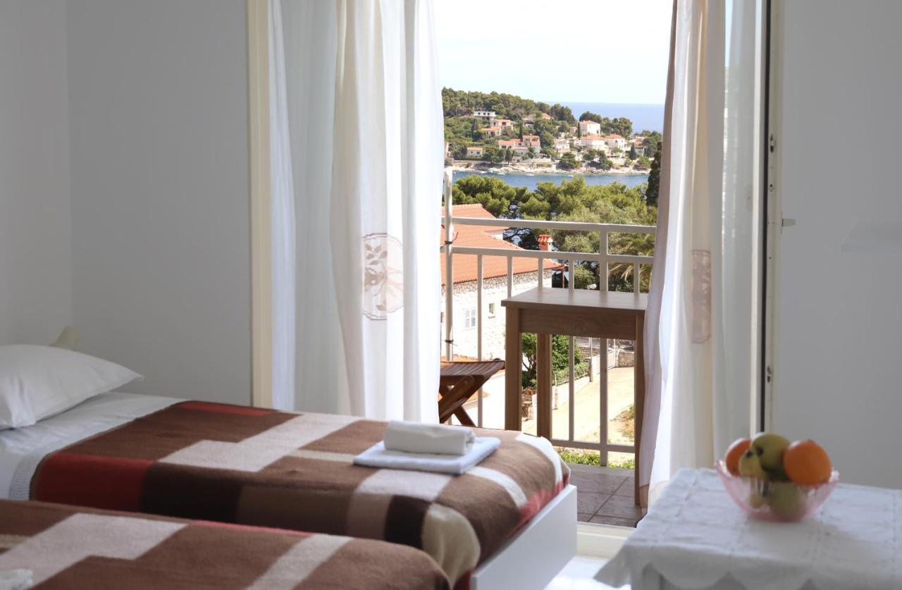 Apartments Frane Hvar Town Luaran gambar