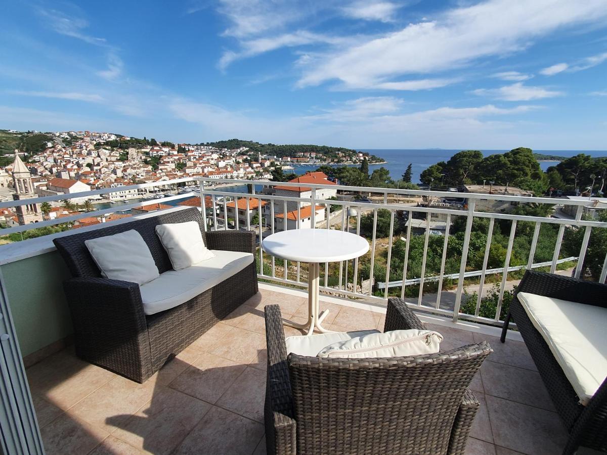 Apartments Frane Hvar Town Luaran gambar